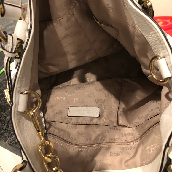 Michael Kors pebbled led leather satchel - Picture 3 of 4